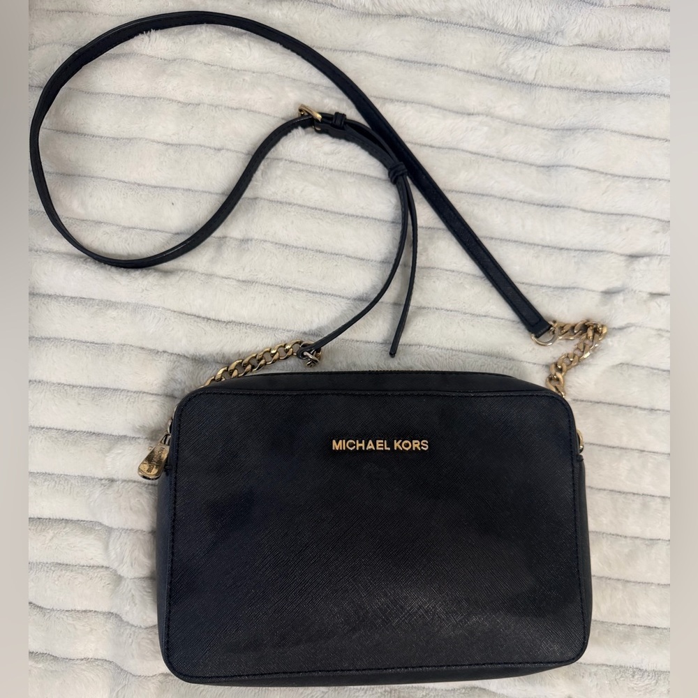 Michael Kors Jet Set Large East-West Saffiano Leather Crossbody Bag